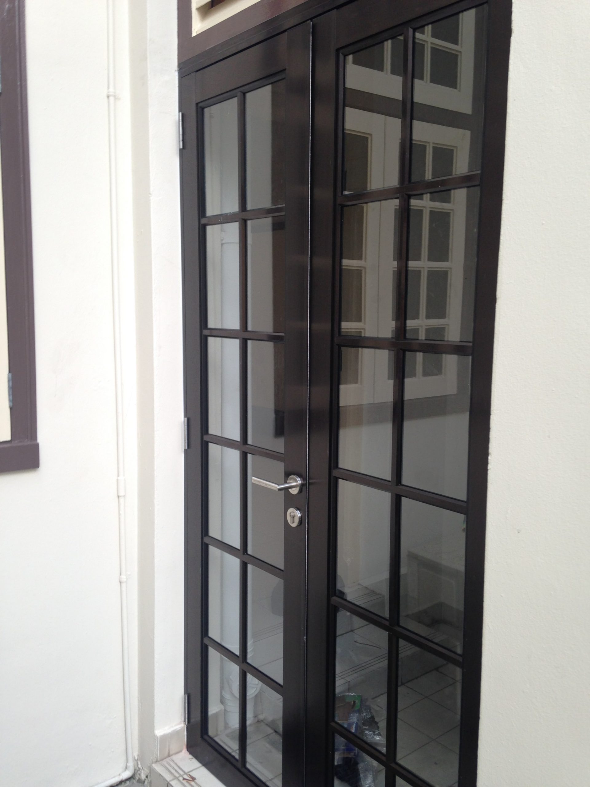 2 Panels Glass Swing Gate With Lattice Design Design